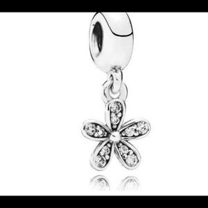 Dazzling Daisy Pandora Charm